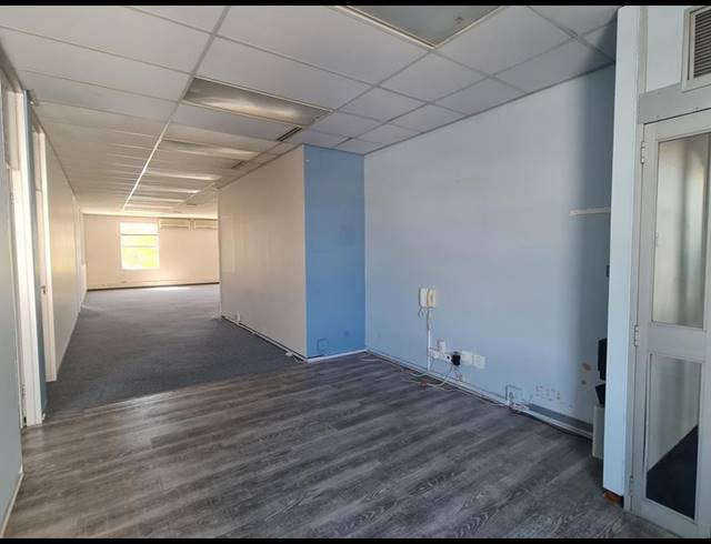 BUSINESS PROPERTY TO RENT IN SOMERSET WEST CENTRAL